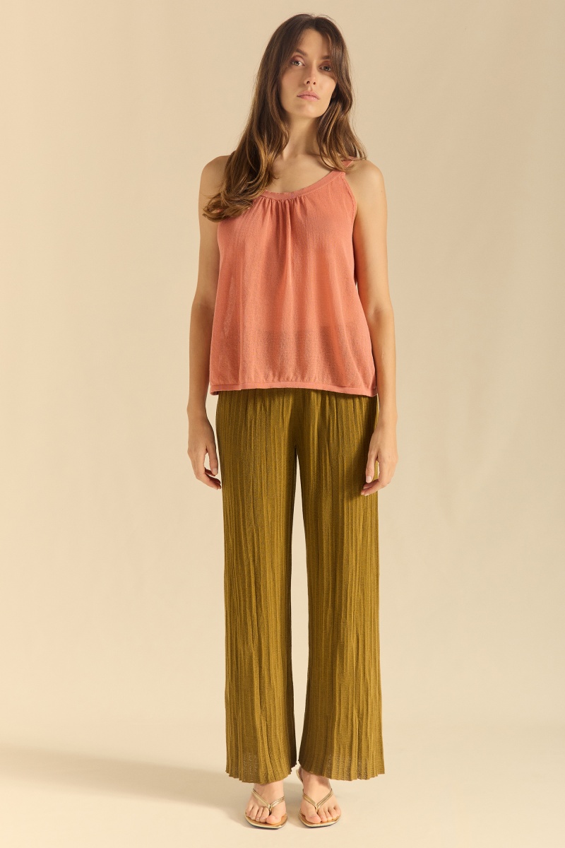 Flowy top with straps