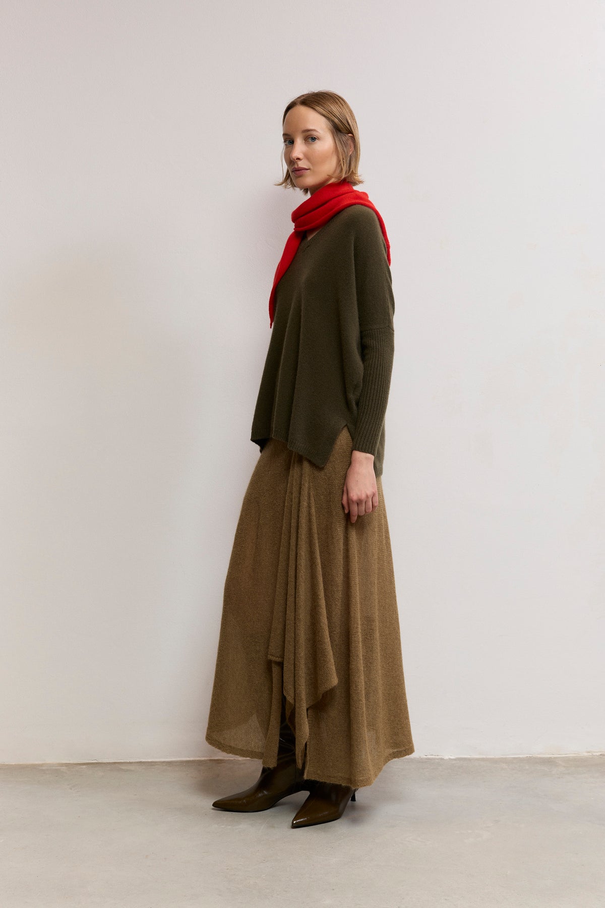 batwing-sleeved cashmere sweater