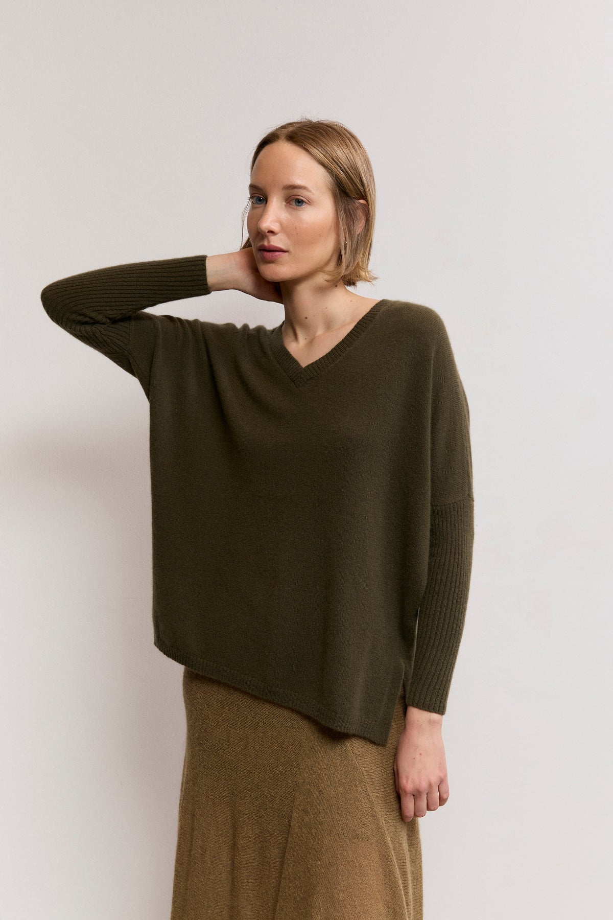 batwing-sleeved cashmere sweater
