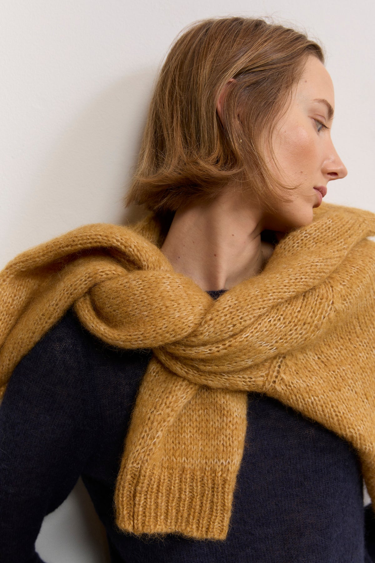 Fitted sleeves alpaca sweater