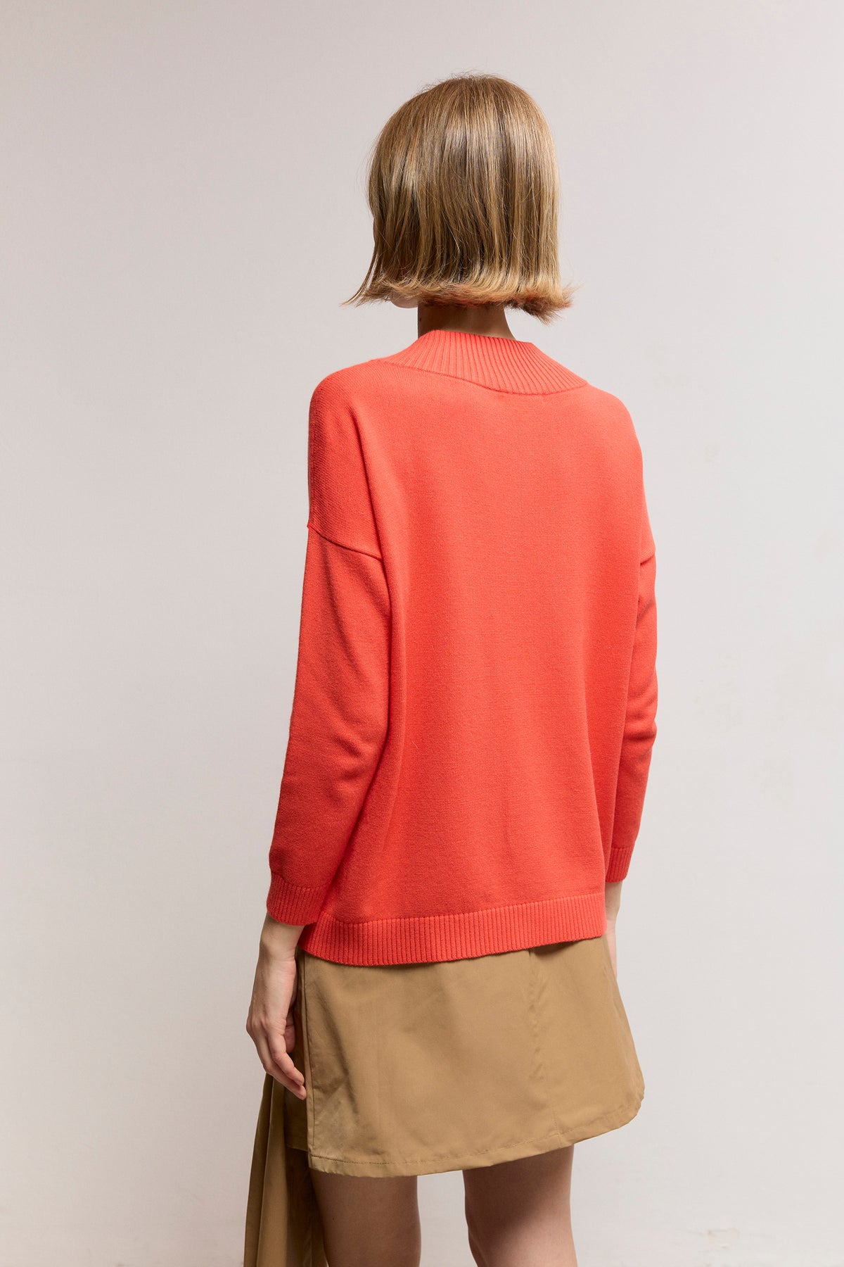 Falda de gabaridna con lazada