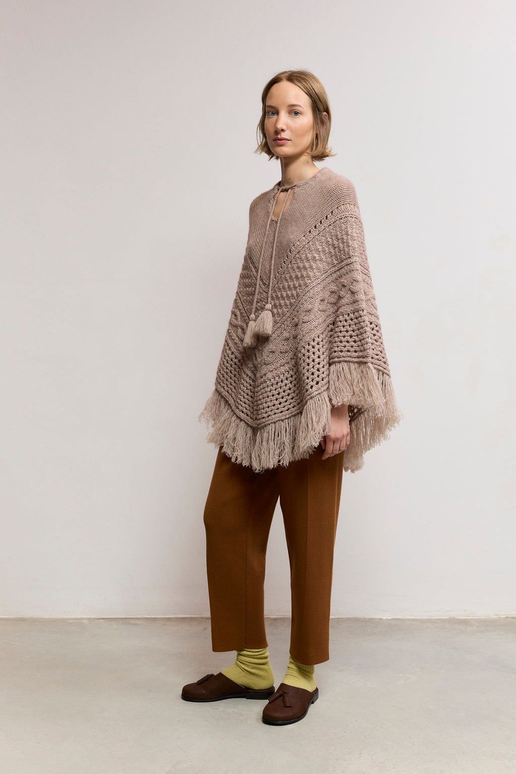 Poncho trenzas mohair