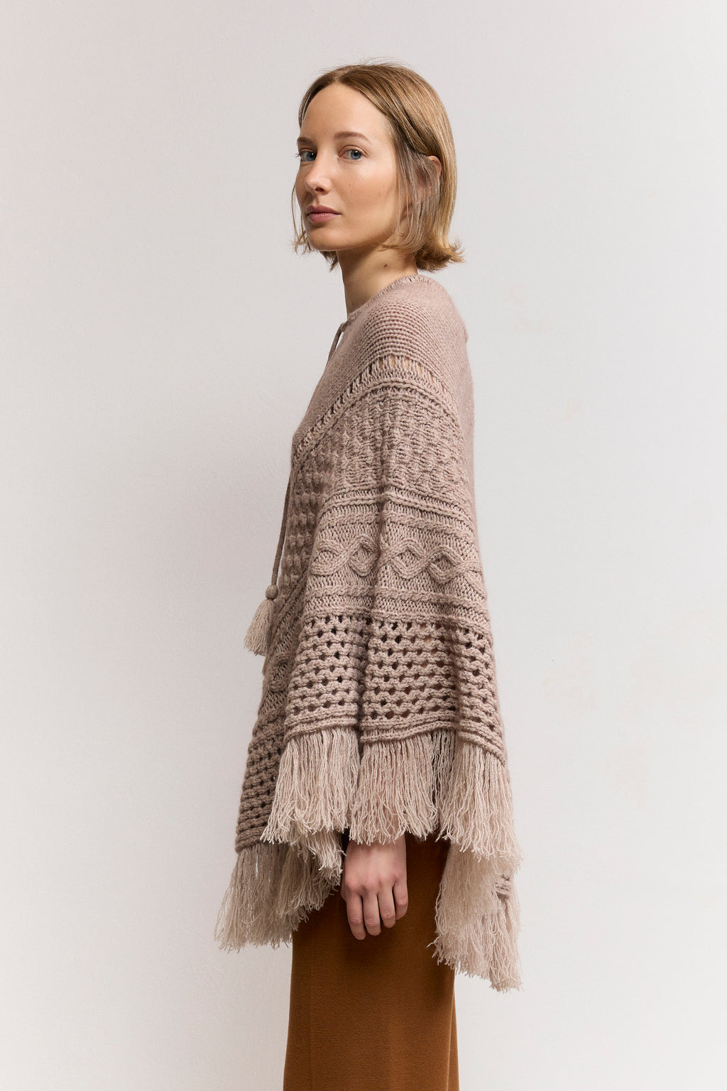 Poncho trenzas mohair