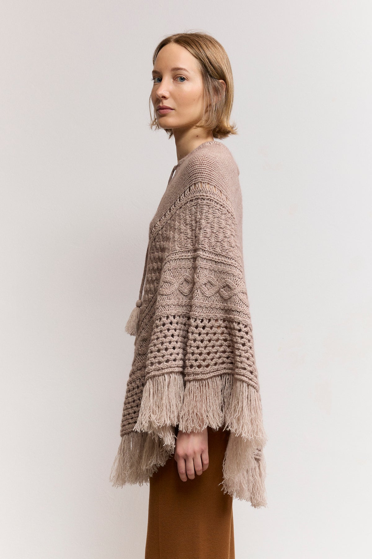 Poncho trenzas mohair