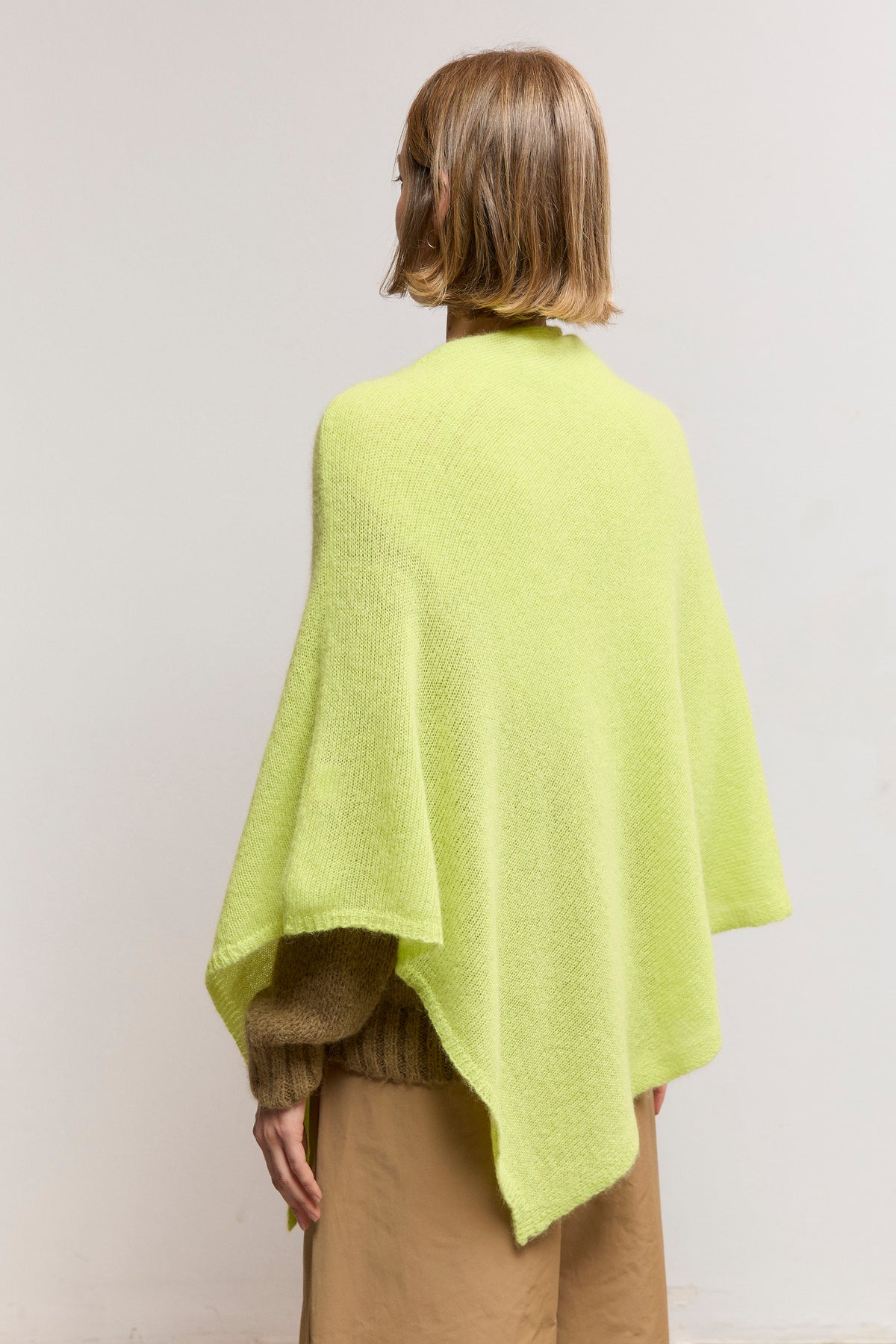 Capa asimétrica de alpaca suri